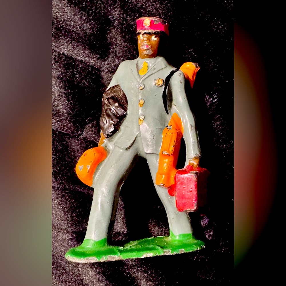 Vintage Barclay lead figurine